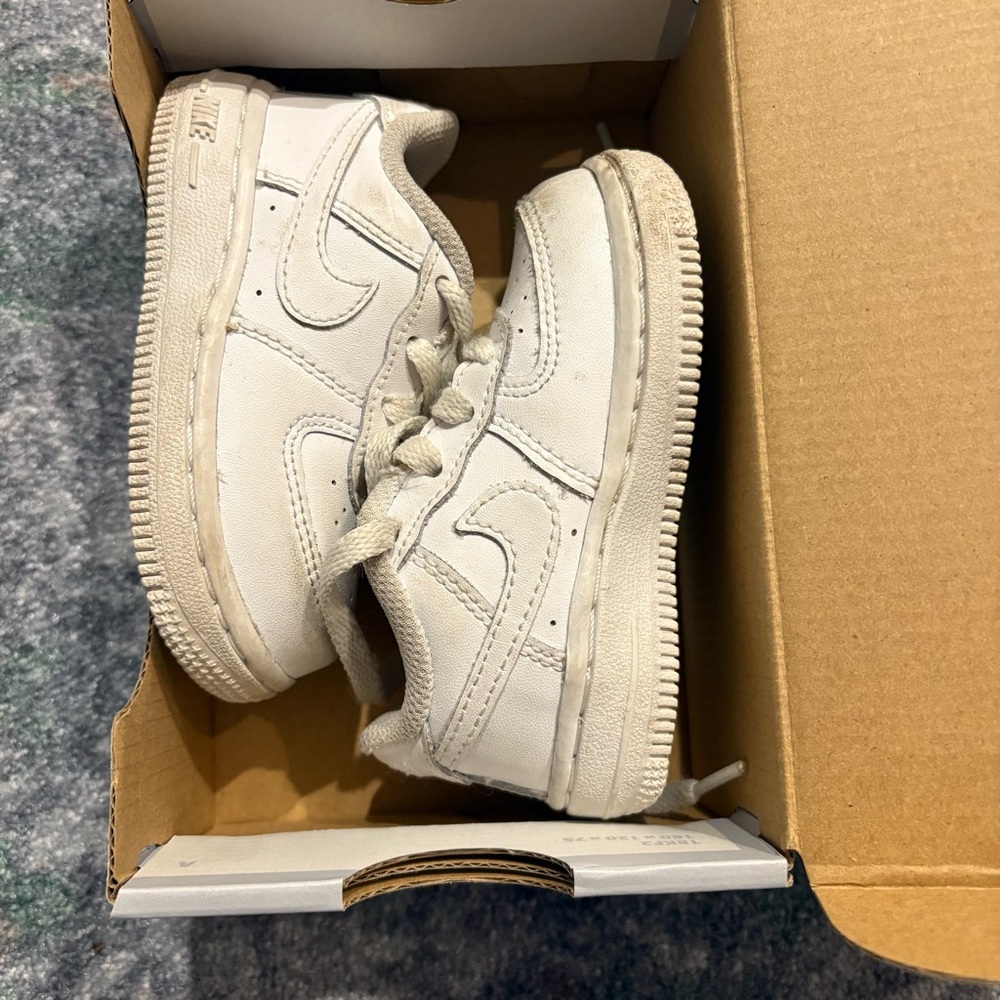 Nike White Air Force